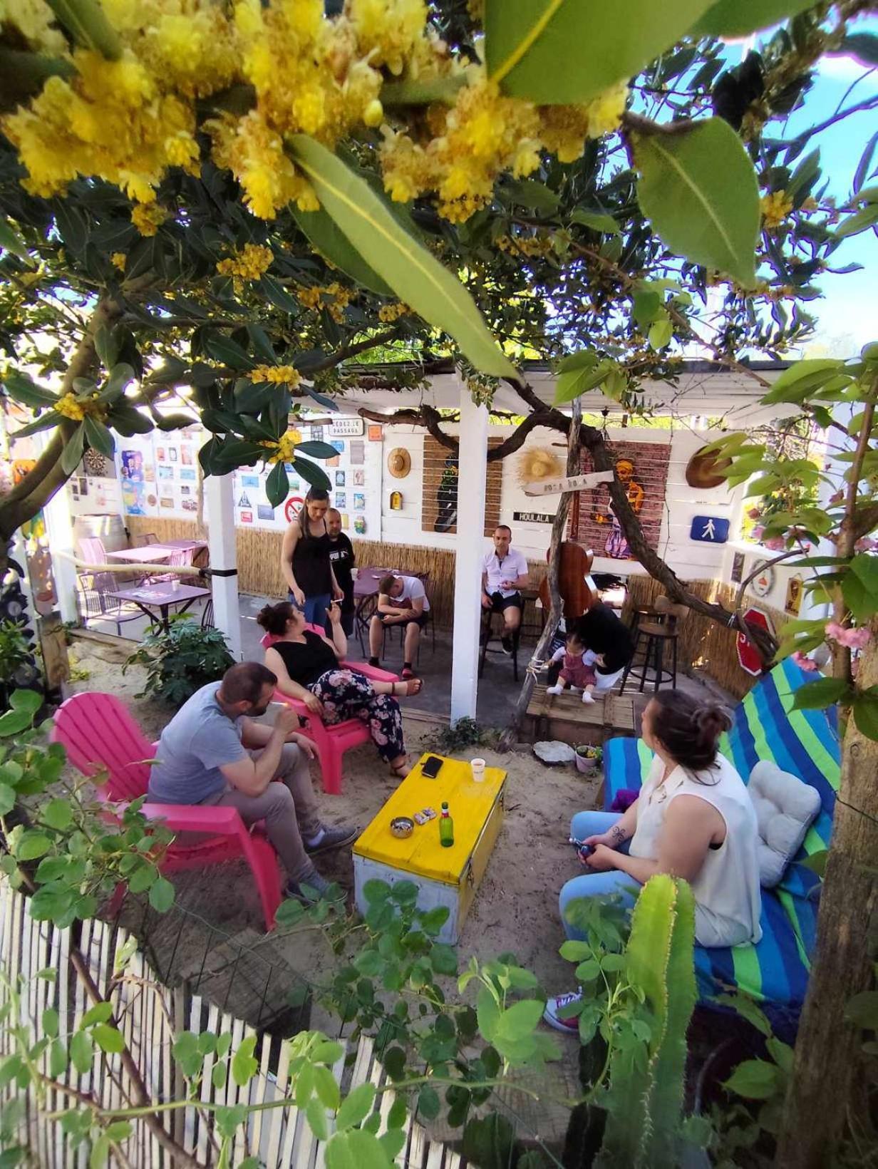 Houlala - Relais D'Etape - Chambres D'Hotes Pont-Eveque Kültér fotó